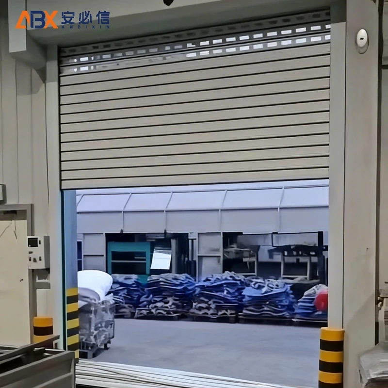 昆玉铝质快速门